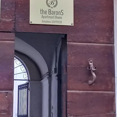 Camera The Barons *