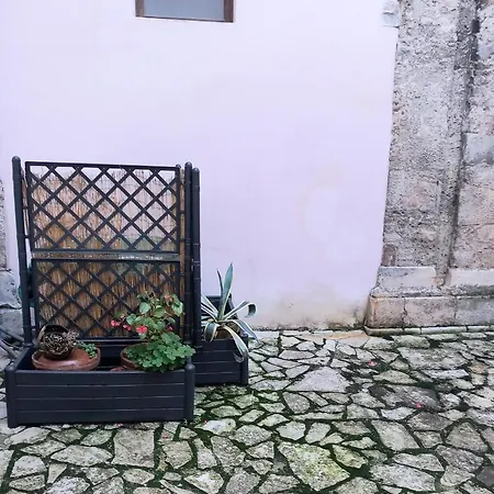 Camera The Barons Ferienhaus Sulmona